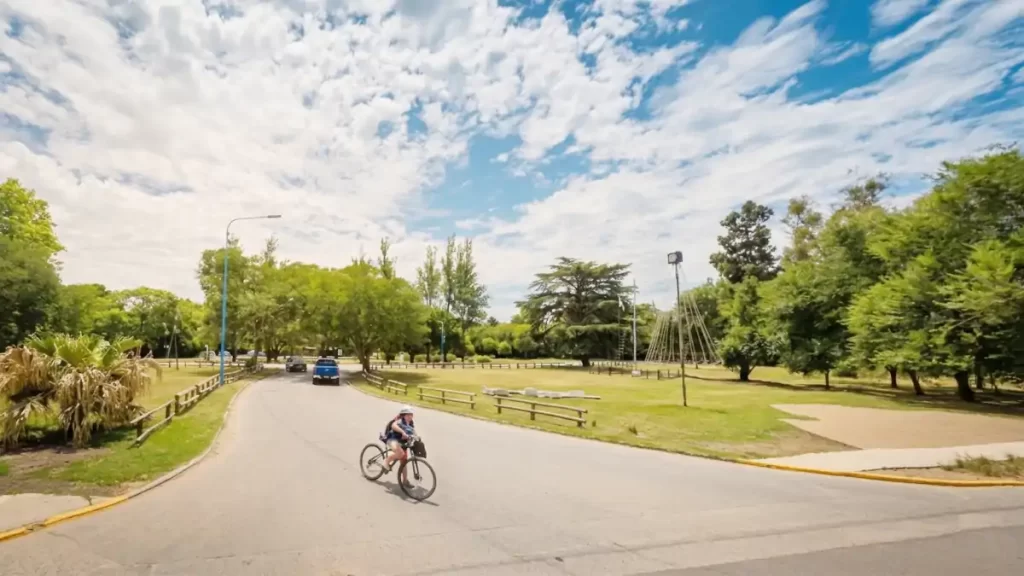 Barrio El Cazador Escobar - Casaquintas y terrenos en zona norte de Buenos Aires