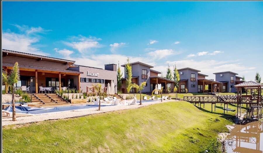 Venta Complejo de cabañas en Villa Paranacito Entre Ríos-1