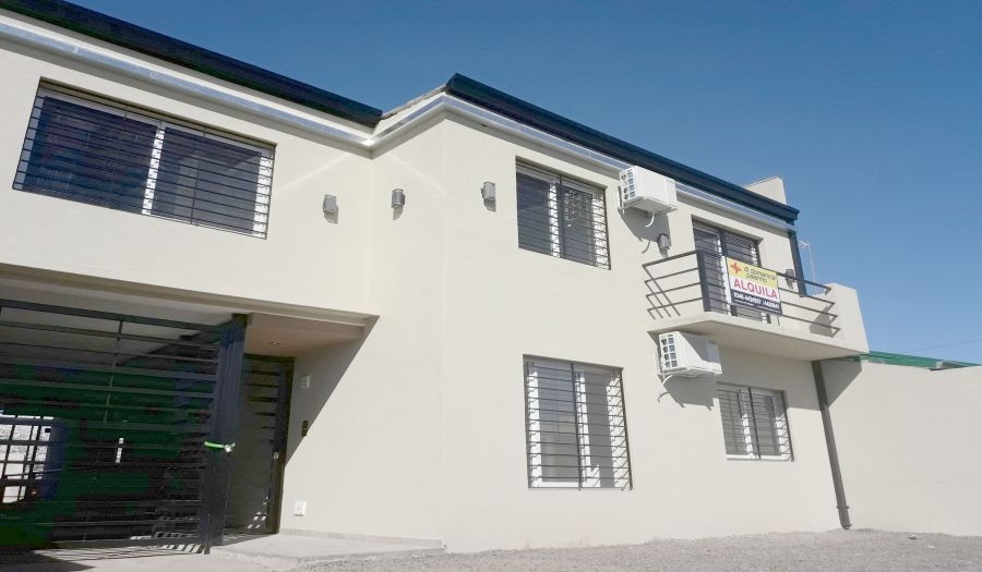 Departamentos grandes y luminosos de un dormitorio en Escobar